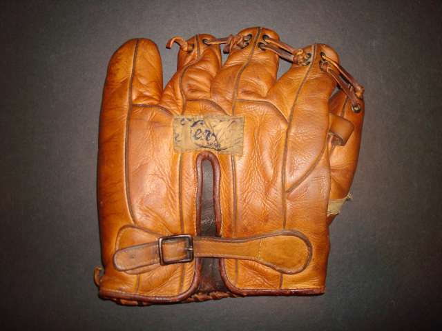 Dazzy Vance Ken Wel 560 Back